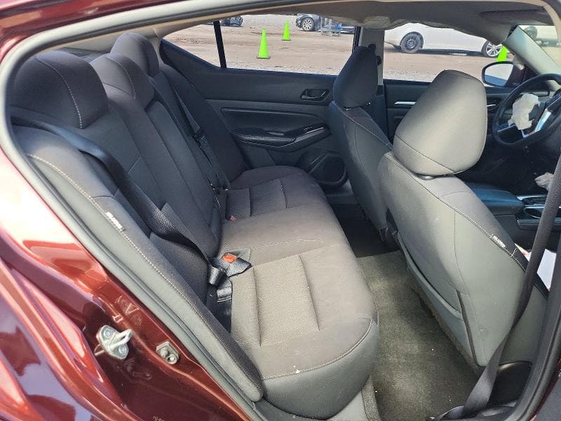 2023 NISSAN ALTIMA SV 10