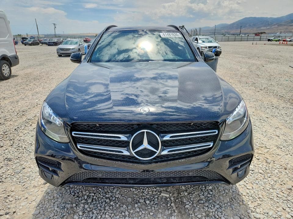 2019 MERCEDES-BENZ GLC 300 4MATIC 5
