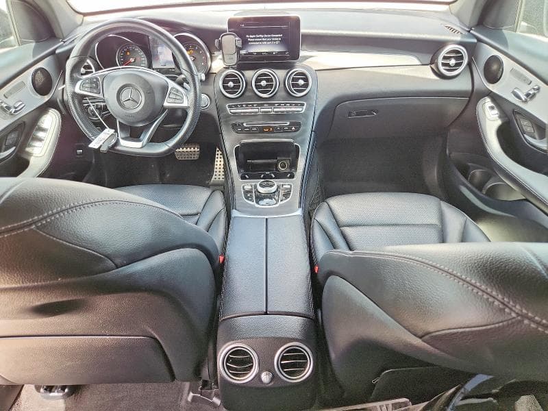 2019 MERCEDES-BENZ GLC 300 4MATIC 8