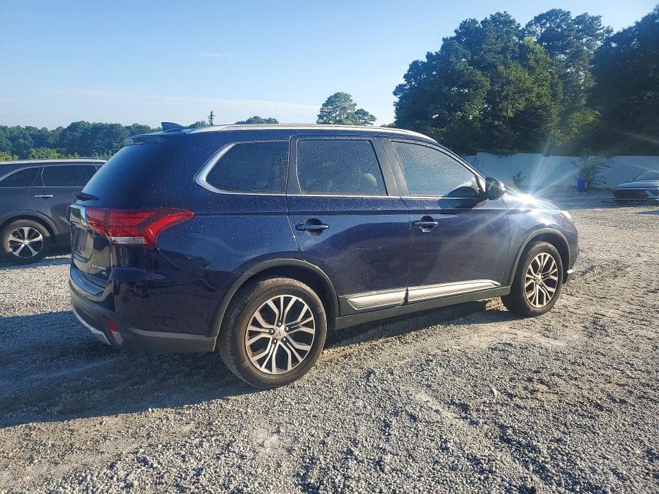 2018 MITSUBISHI OUTLANDER SE 3