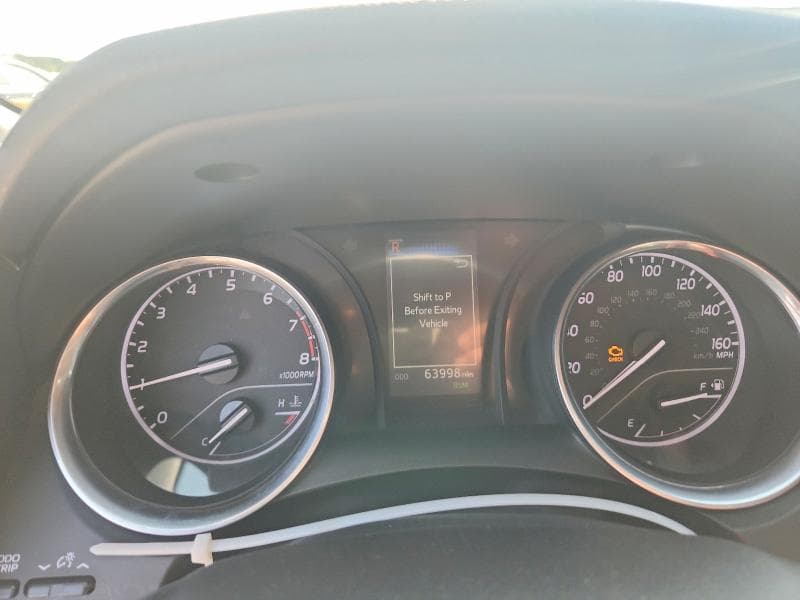 2018 TOYOTA CAMRY SE 9
