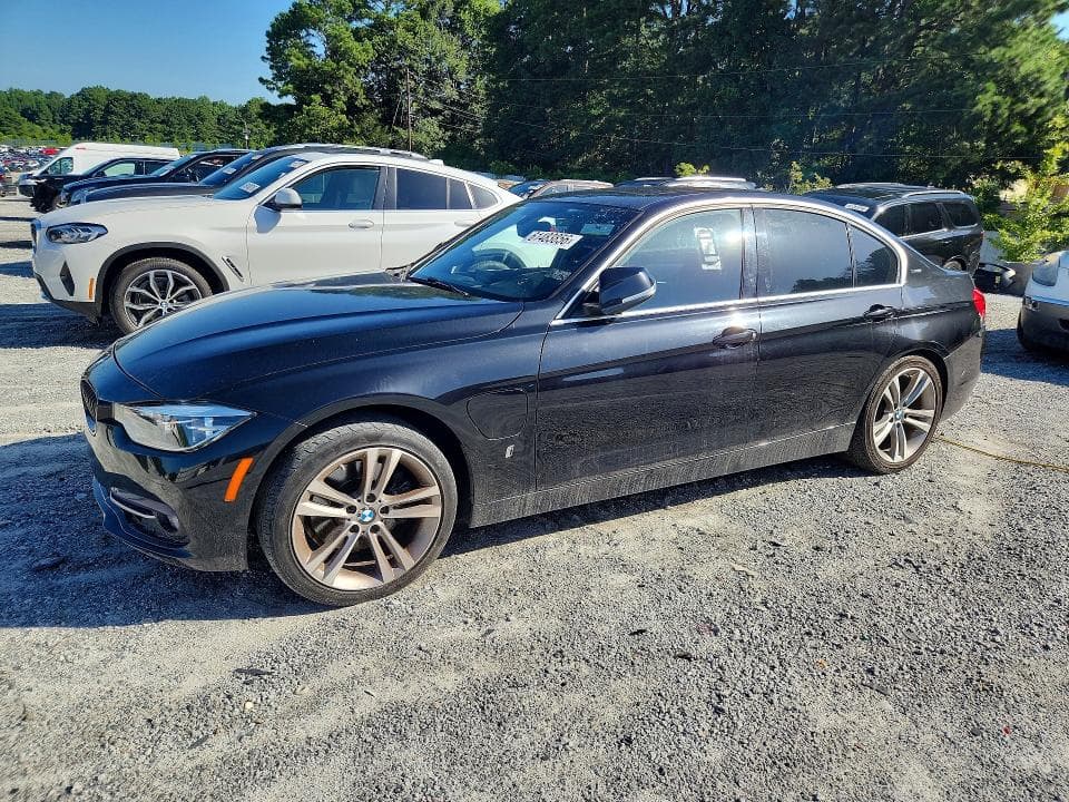 2017 BMW 330E 1