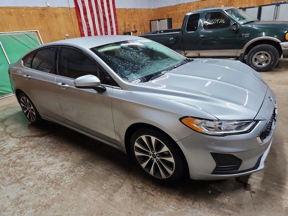 2020 FORD FUSION SE 4