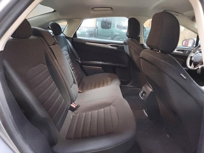 2020 FORD FUSION SE 10