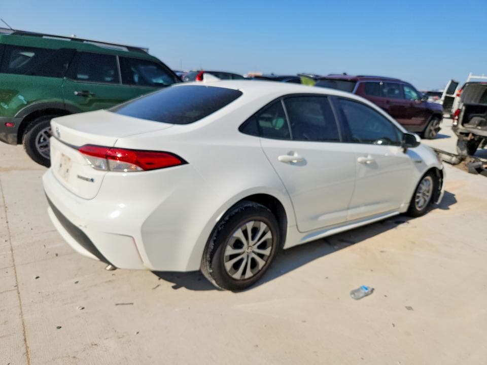 2020 TOYOTA COROLLA LE 3