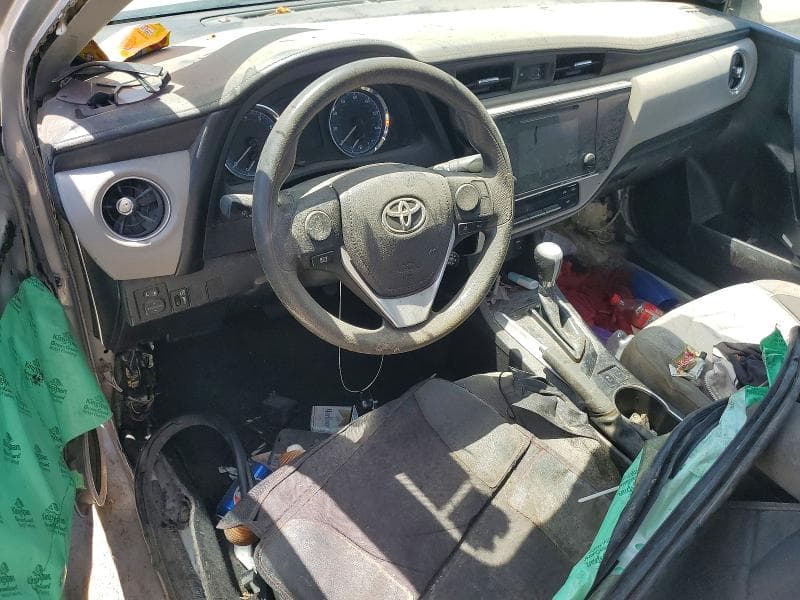 2019 TOYOTA COROLLA LE 8