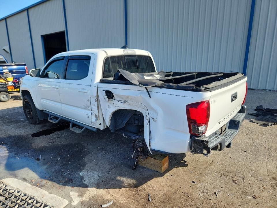 2018 TOYOTA TACOMA SR5 V6 2