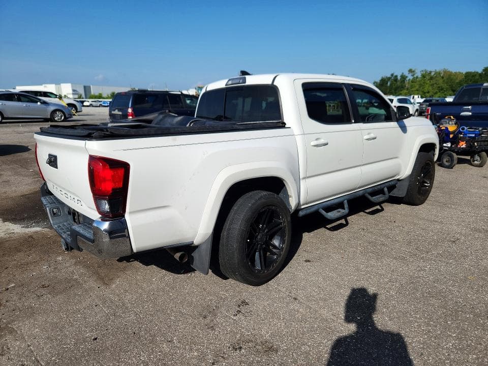 2018 TOYOTA TACOMA SR5 V6 3