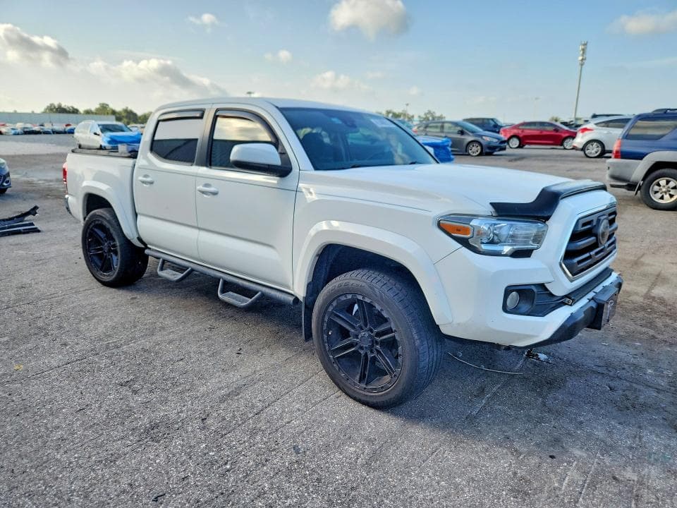 2018 TOYOTA TACOMA SR5 V6 4