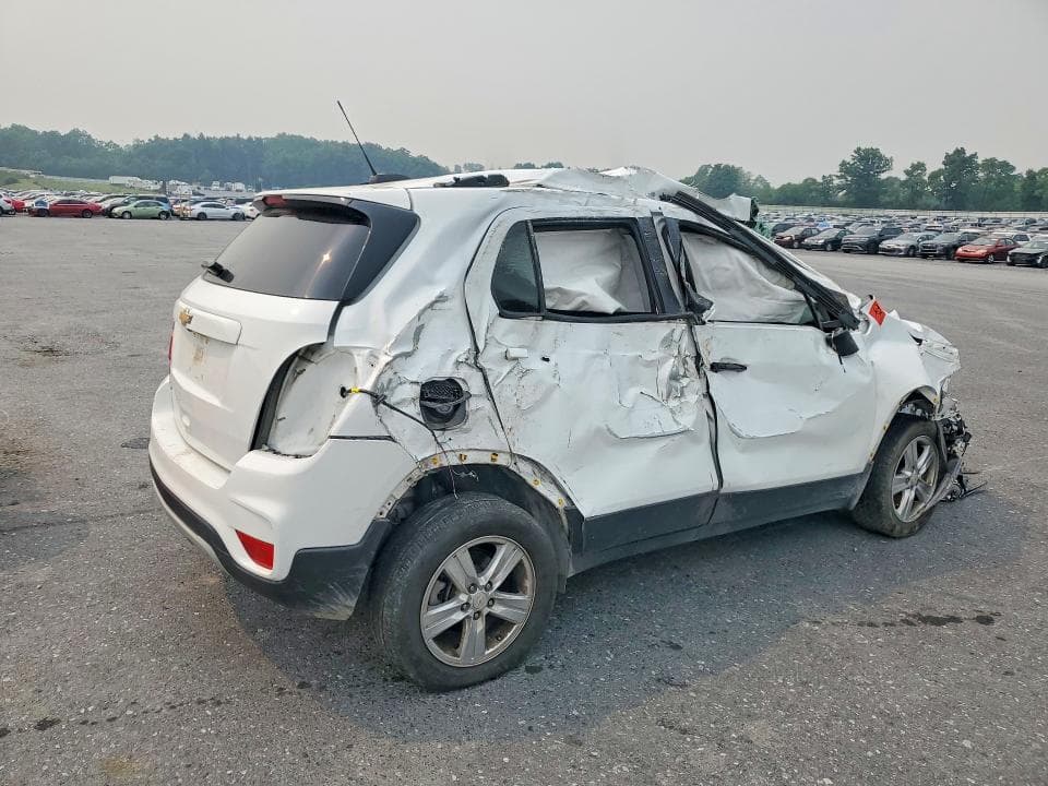 2022 CHEVROLET TRAX 1LT 3