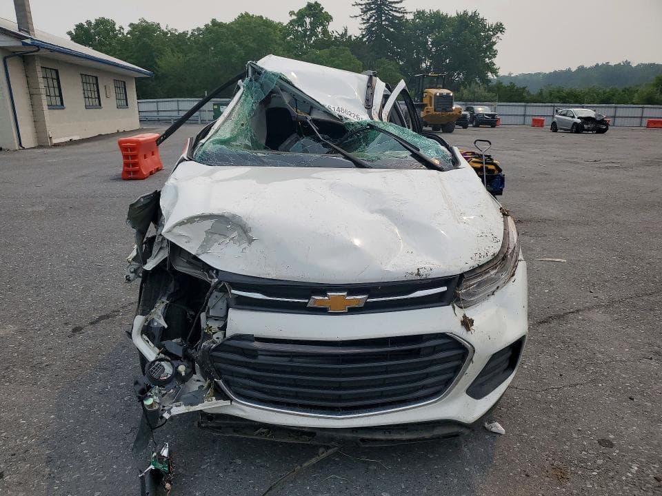 2022 CHEVROLET TRAX 1LT 5