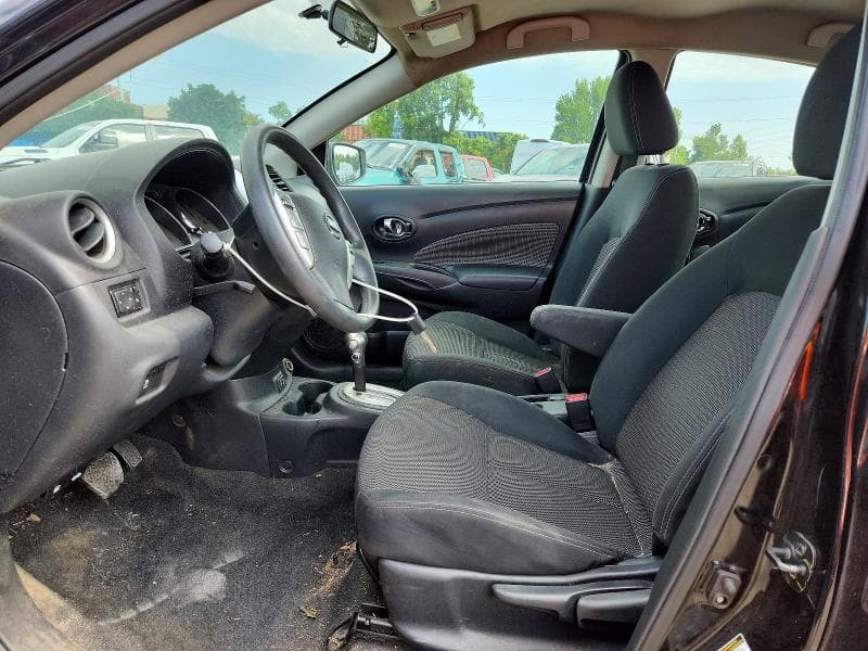 2019 NISSAN VERSA SV 7