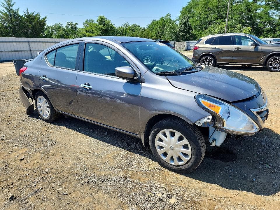 2019 NISSAN VERSA SV 4