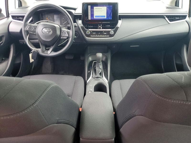 2025 TOYOTA COROLLA LE 8