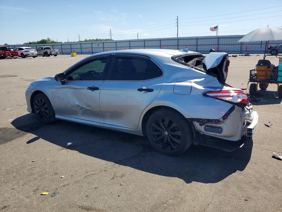 2020 TOYOTA CAMRY LE LE 3