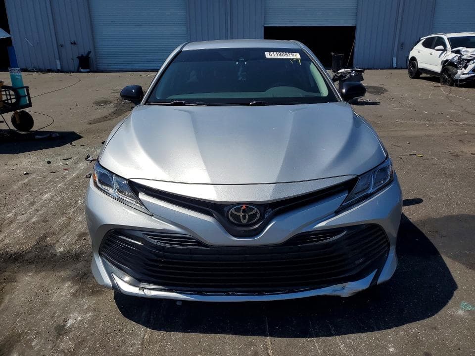 2020 TOYOTA CAMRY LE LE 6