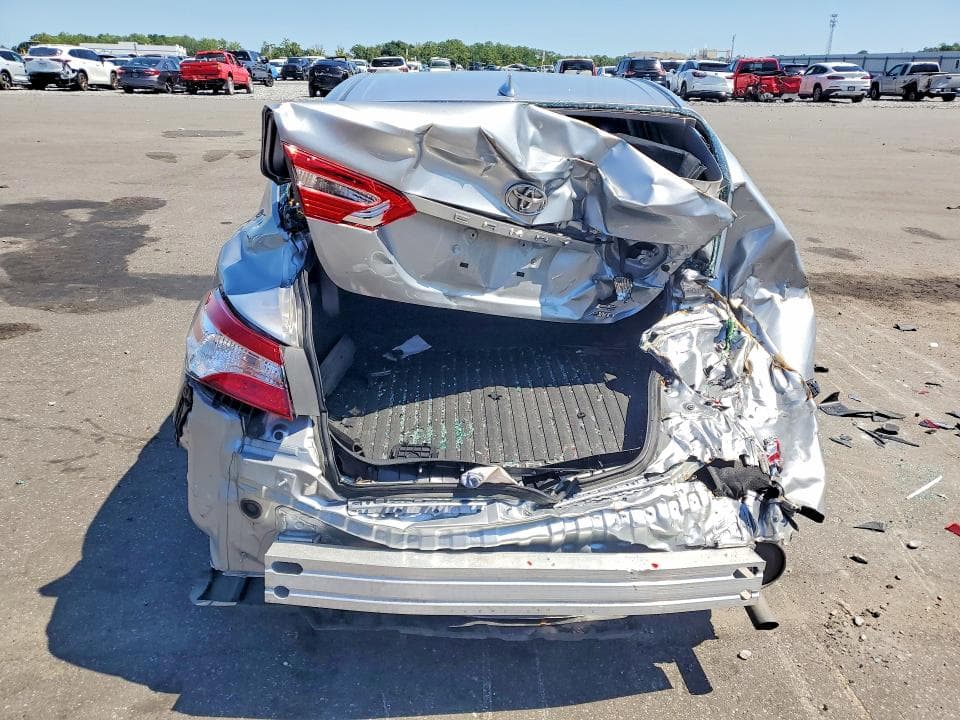 2020 TOYOTA CAMRY LE LE 7