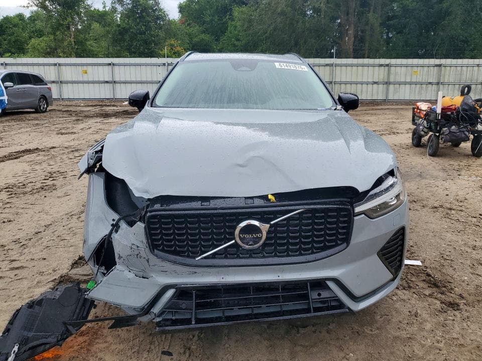 2025 VOLVO XC60 PLUS 5