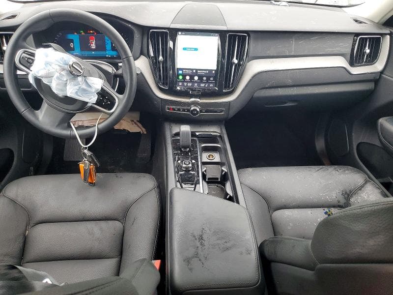 2025 VOLVO XC60 PLUS 8