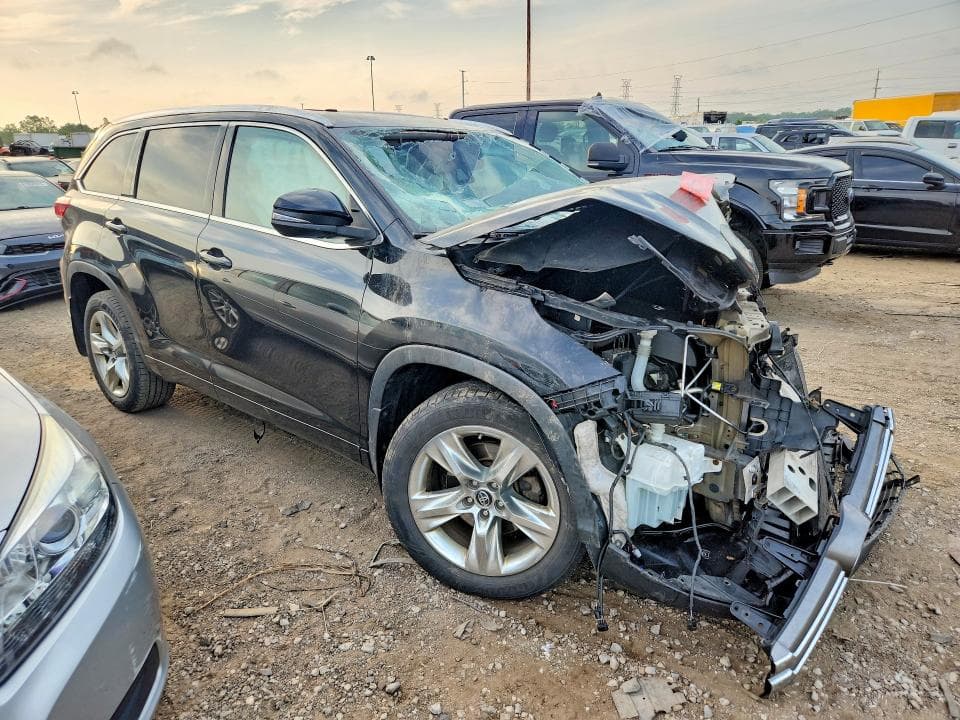 2017 TOYOTA HIGHLANDER LIMITED 4