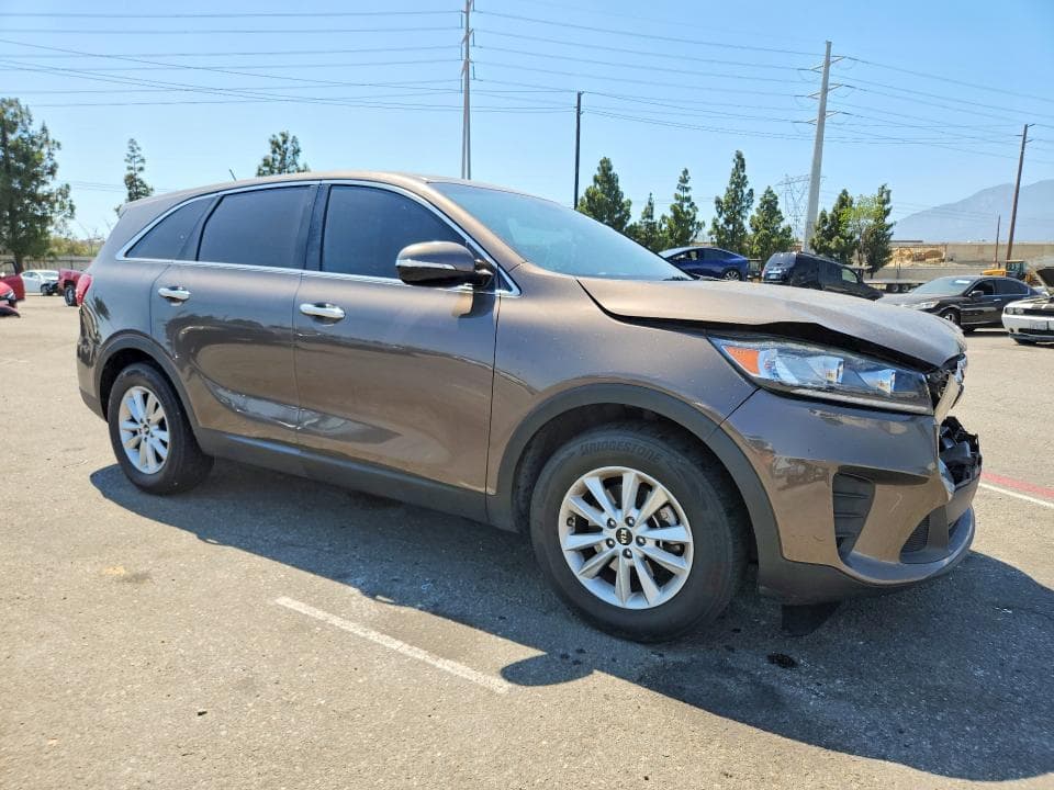 2019 KIA SORENTO LX 4