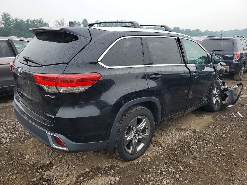 2017 TOYOTA HIGHLANDER HYBRID LIMITED PLATINUM 3