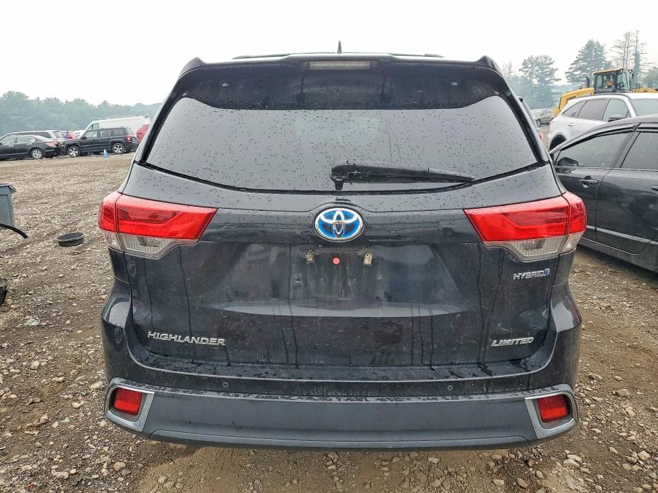 2017 TOYOTA HIGHLANDER HYBRID LIMITED PLATINUM 6