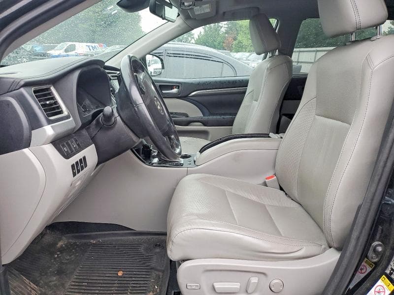 2017 TOYOTA HIGHLANDER HYBRID LIMITED PLATINUM 7