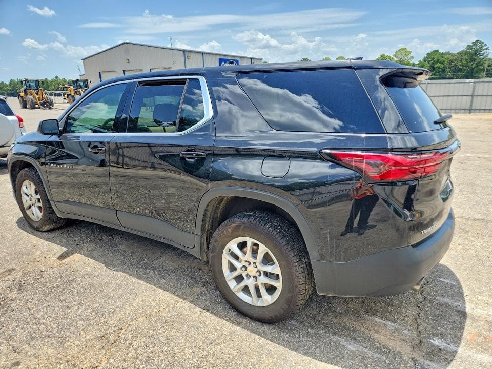 2023 CHEVROLET TRAVERSE LS 2