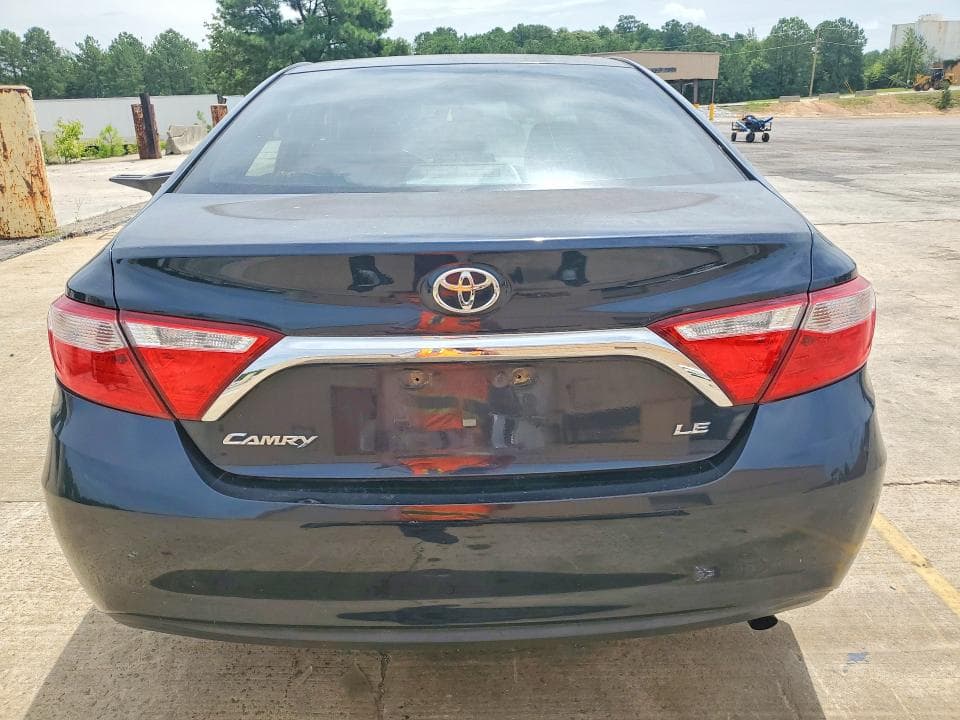 2017 TOYOTA CAMRY LE 6