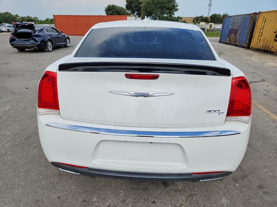 2017 CHRYSLER 300C 6