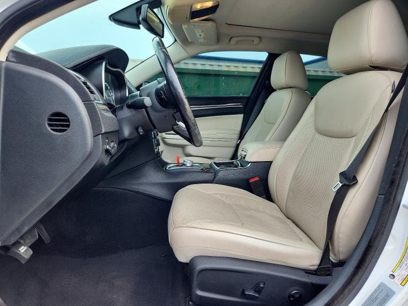 2017 CHRYSLER 300C 7