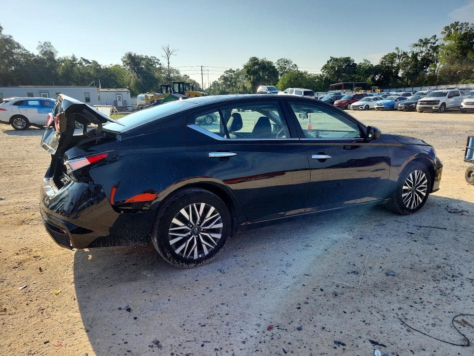 2025 NISSAN ALTIMA SV 3