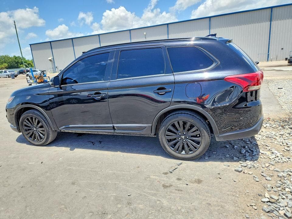 2020 MITSUBISHI OUTLANDER SE SE 2