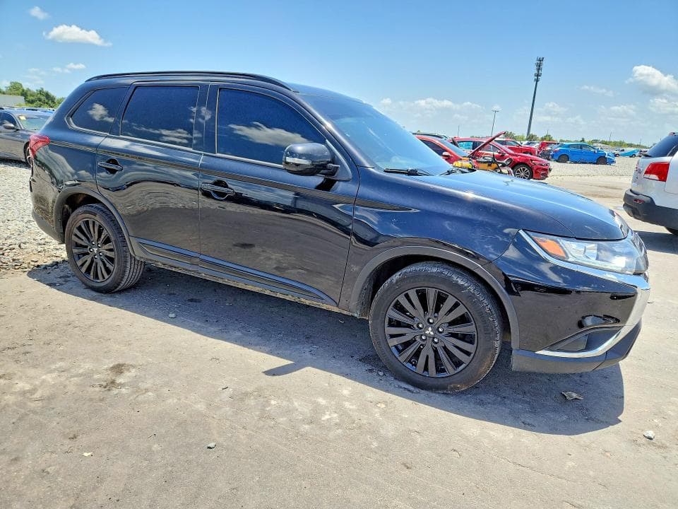 2020 MITSUBISHI OUTLANDER SE SE 4