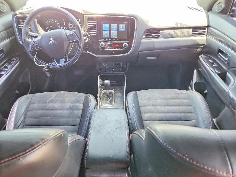 2020 MITSUBISHI OUTLANDER SE SE 8