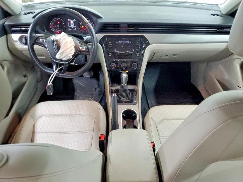 2020 VOLKSWAGEN PASSAT SE 8