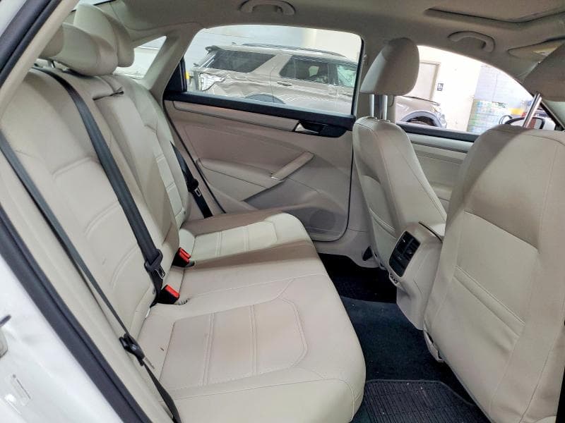 2020 VOLKSWAGEN PASSAT SE 10