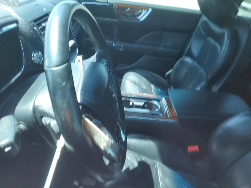 2019 LINCOLN CONTINENTAL SELECT 8