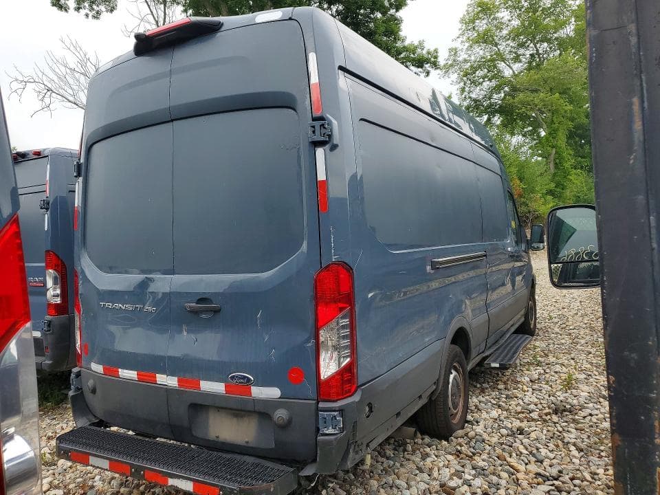 2020 FORD TRANSIT 250 DELIVERY VAN 3