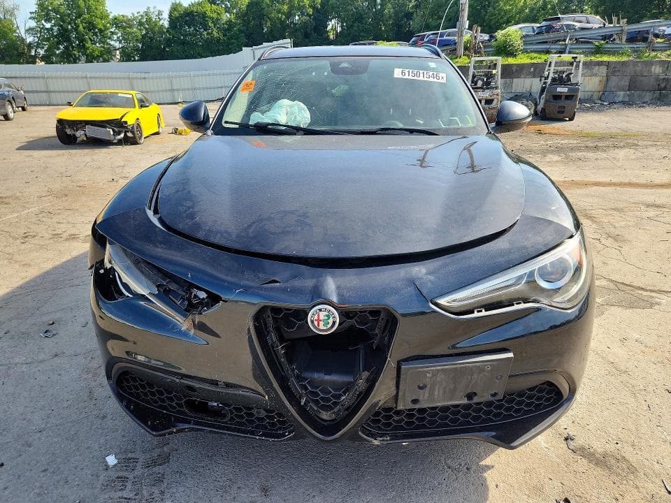 2018 ALFA ROMEO STELVIO SPORT 5