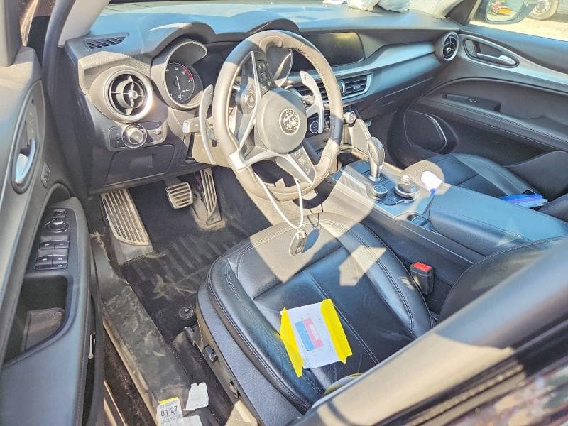2018 ALFA ROMEO STELVIO SPORT 8