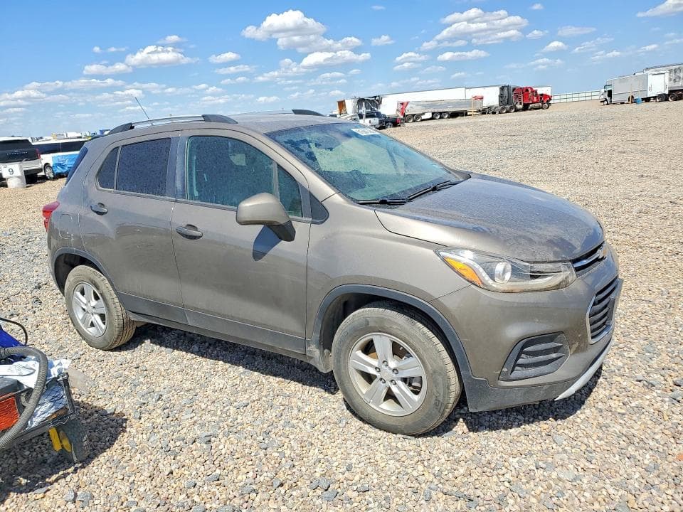 2021 CHEVROLET TRAX 1LT 4