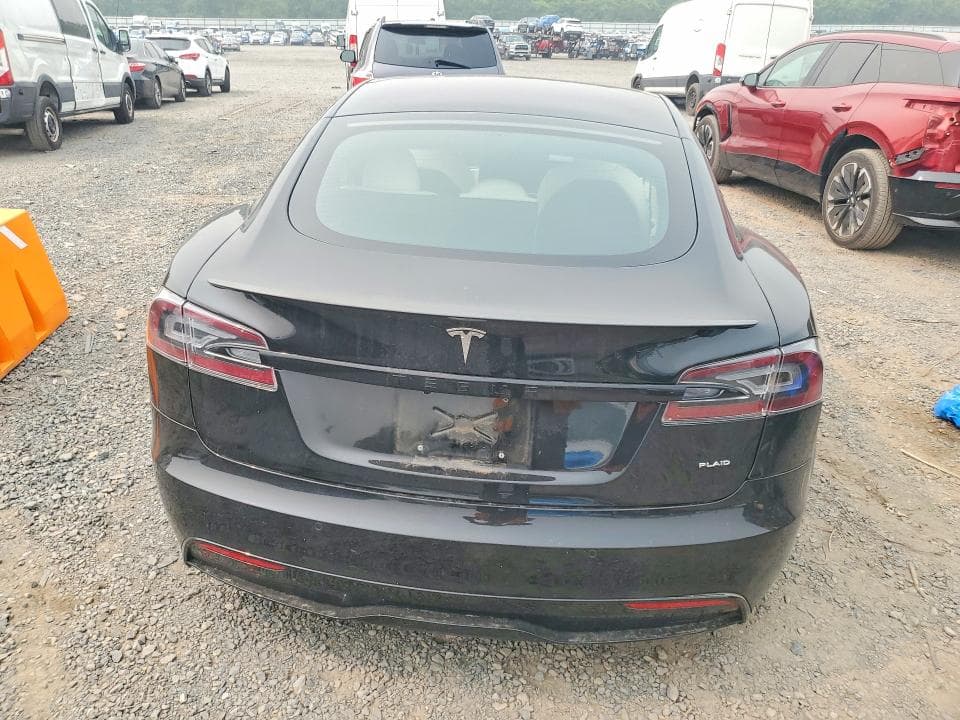 2021 TESLA MODEL S 6