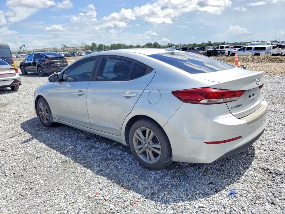 2017 HYUNDAI ELANTRA SE 2