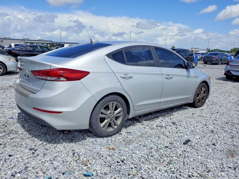 2017 HYUNDAI ELANTRA SE 3