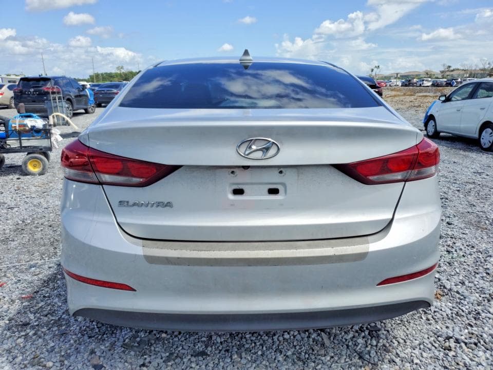 2017 HYUNDAI ELANTRA SE 6