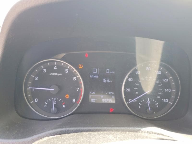 2017 HYUNDAI ELANTRA SE 9