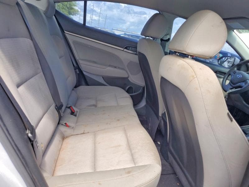 2017 HYUNDAI ELANTRA SE 10