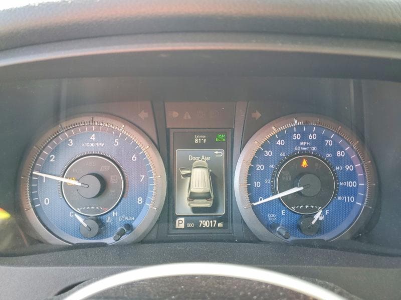 2018 TOYOTA SIENNA XLE 7-PASSENGER 9